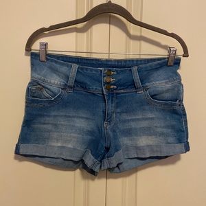 Jean short shorts
